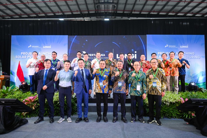 Pengembangan Pabrik Panel Surya 1,4 GW Dimulai, Pertamina NRE Gandeng LONGi