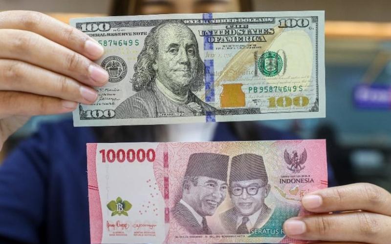 Peran AS di Konflik Iran-Israel Pengaruhi Turunnya Kurs Rupiah Hari Ini