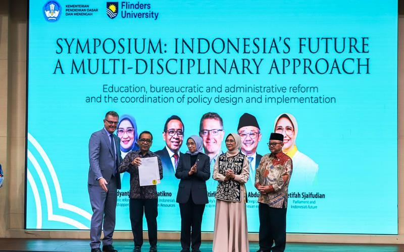 Menko PMK Tegaskan Pentingnya AI Human-Centered, Bukan Sekadar Otomatisasi