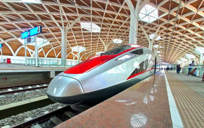 Penumpang Whoosh Tembus 2,9 Juta di Semester I 2025, KCIC Hadirkan Skema Tarif Hemat