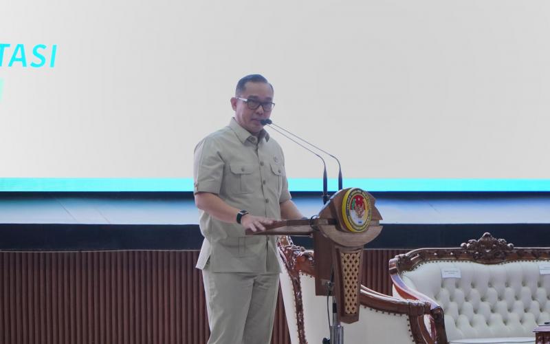 Wamen Investasi Revisi Aturan Perizinan, Targetkan Ekonomi Tumbuh 8%