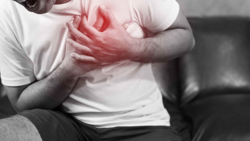 Sering Nyeri Dada Tak Selalu Karena Jantung, Cek Penyebab Pastinya di Chest Pain Unit