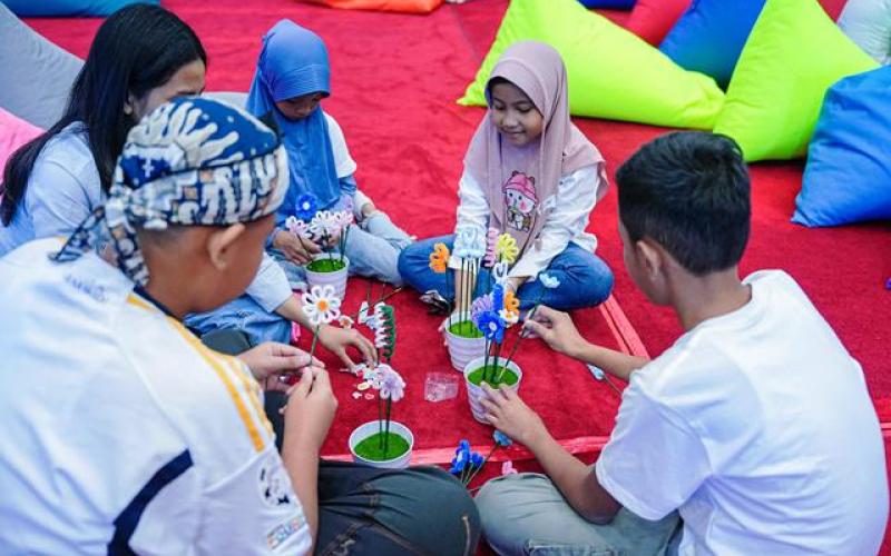 Transjakarta Ajak Anak Karyawan dalam 