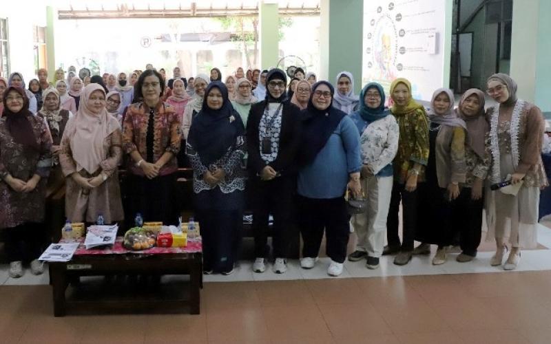 UPNVJ dan DWP Gerakkan Kesadaran Lingkungan dan Ekonomi Kreatif Lewat Workshop Pemanfaat Limbah Rumah Tangga