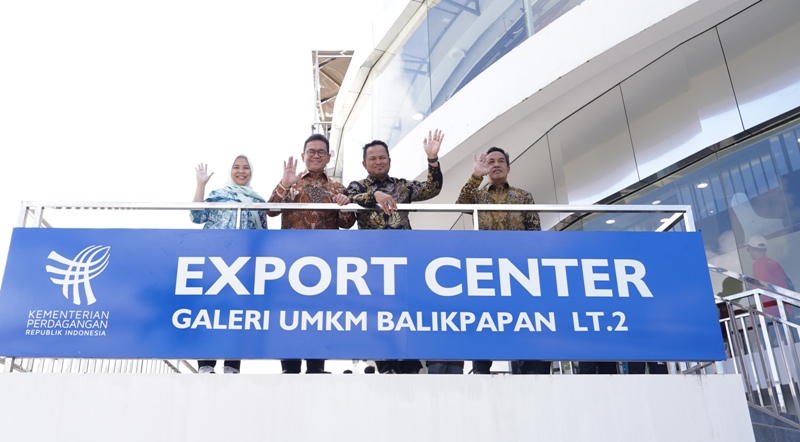 Perkuat UMKM Tembus Pasar Global dan Wujudkan Transformasi Ekonomi Daerah, Mendag Busan Resmikan Export Center Balikpapan dan Batam