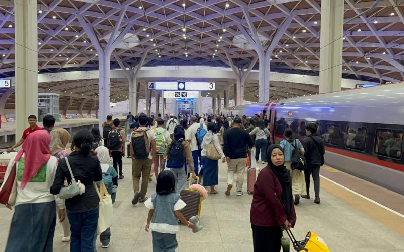 Diskon Rp45 Ribu Tiket Whoosh di HUT ke-80 RI