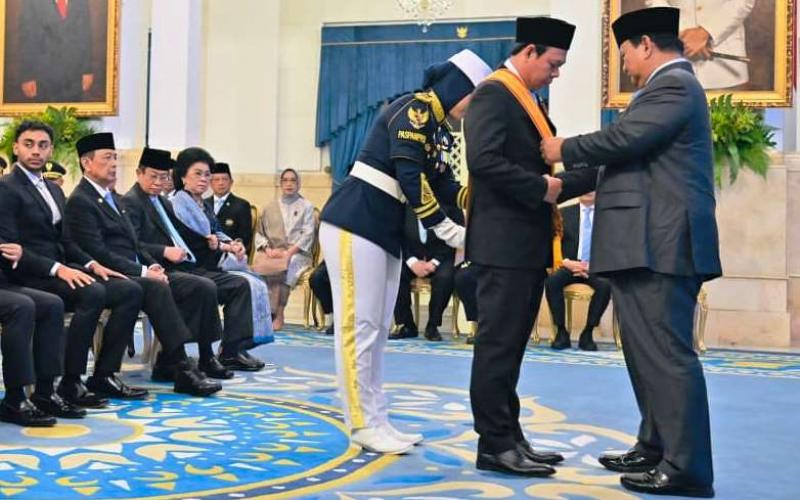 Ketua DPD RI Sultan Baktiar Najamudin Dianugerahi Bintang Republik Indonesia Utama oleh Presiden Prabowo