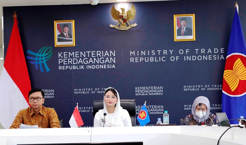 Hadiri Pertemuan Khusus Menteri Ekonomi ASEAN, Wamendag Roro Dorong Penyelesaian Reviu AITIGA 2025