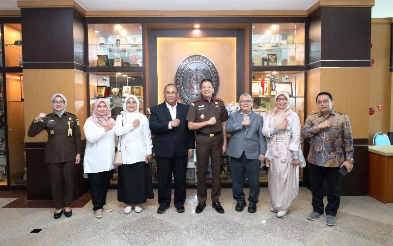 UPNVJ dan UPNVJatim Jajaki Sinergi dengan Kejaksaan Tinggi Jatim