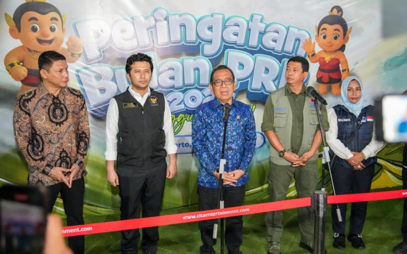 Malam PRB 2025 di Mojokerto: Menko PMK Tekankan Sinergi Lawan Bencana