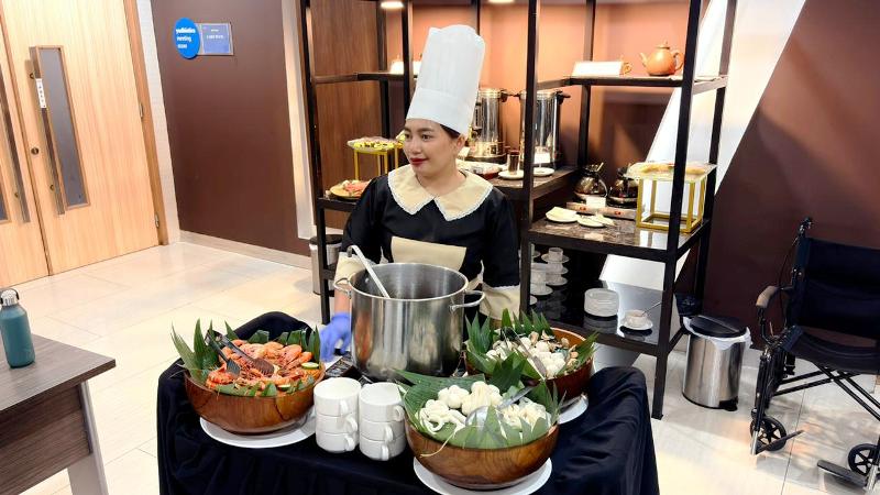 Gueridon Service Vasaka Hotel Jakarta: Sentuhan Personal yang Mengubah Makan Siang Jadi Pengalaman Istimewa