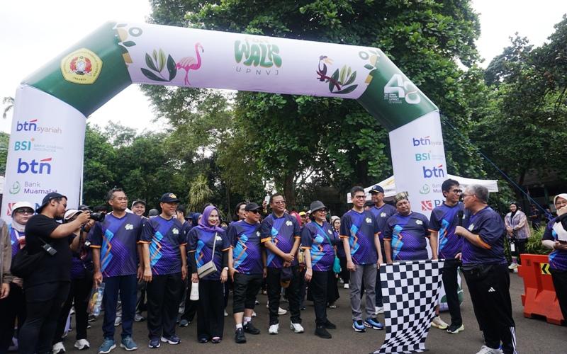 Fun Walk Dies Natalis UPNVJ ke-48 Meriah di Ragunan: Semangat Sehat dan Kebersamaan Menyatu dalam Satu Langkah