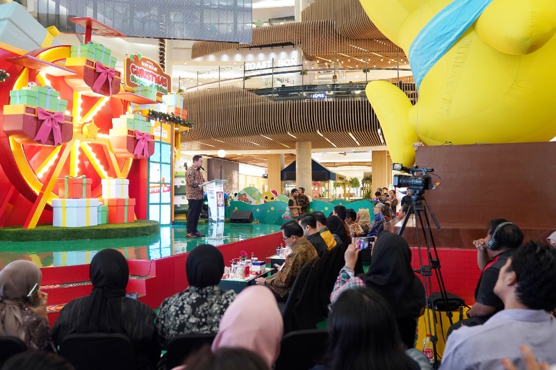 Dorong Konsumsi Akhir Tahun, Mendag Busan Resmi Buka BINA Indonesia Great Sale 2025