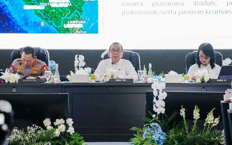 Pelayanan Publik Harus Ditingkatkan, Menko PMK: Nataru 2025/2026 Hadapi Tantangan Berlapis