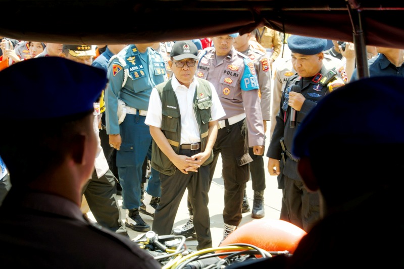 Pastikan Layanan Nataru Optimal, Menko PMK Tekankan Keamanan dan Antisipasi Cuaca Ekstrem