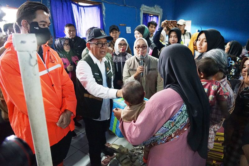 Menko PMK: Operasi SAR Longsor Cisarua Berlangsung 24 Jam Nonstop, Keselamatan Warga Jadi Prioritas