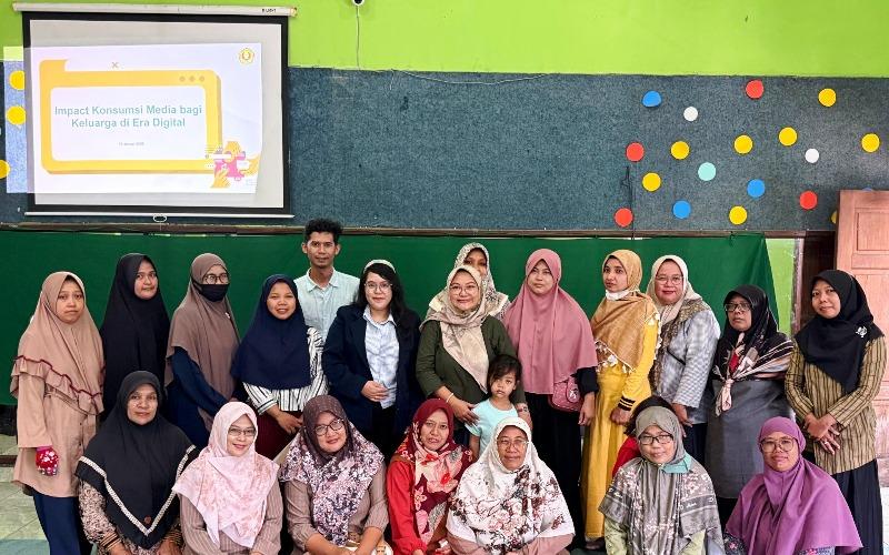 Literasi Sejak Dini di Yogyakarta: FISIP UPNVJ Perkuat Peran Orang Tua dan Pendidik PAUD Lewat Kolaborasi Komunitas