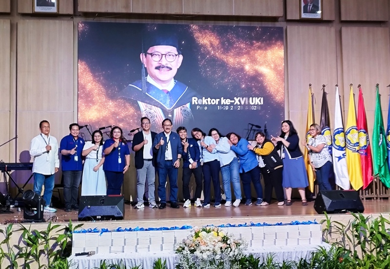 Suasana Haru dan Sukacita Warnai Acara “Thank You for Prof. Dhaniswara” di Auditorium GWS UKI