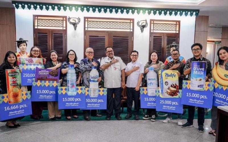 Transjakarta Hadirkan Program Ramadan “Melangkah dalam Kebaikan”: Bagikan Lebih dari 500 Ribu Takjil Gratis untuk Pelanggan