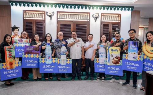 Transjakarta Hadirkan Program Ramadan “Melangkah dalam Kebaikan”: Bagikan Lebih dari 500 Ribu Takjil Gratis untuk Pelanggan