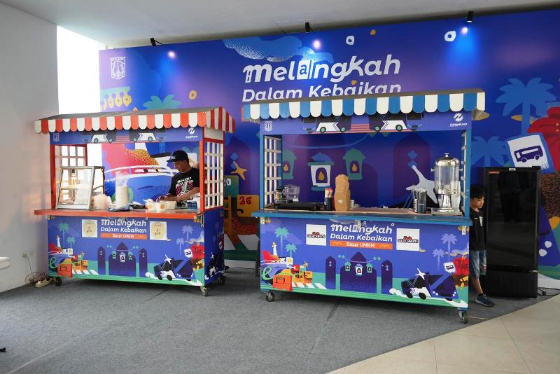 Wujudkan Semangat "Melangkah dalam Kebaikan", Transjakarta Hadirkan Bazar UMKM di Halte M.H. Thamrin