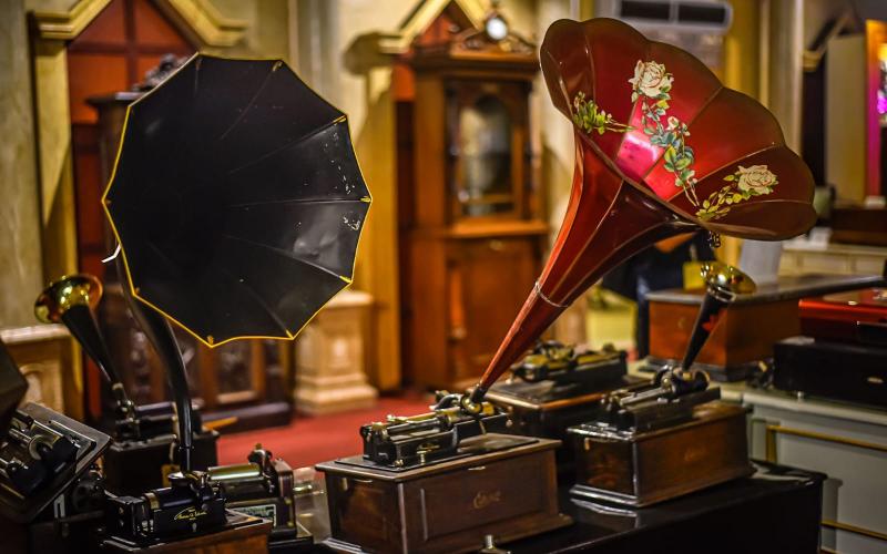 Menyusuri Dunia Musik dari Masa ke Masa di Museum Musik Dunia Jatim Park 3