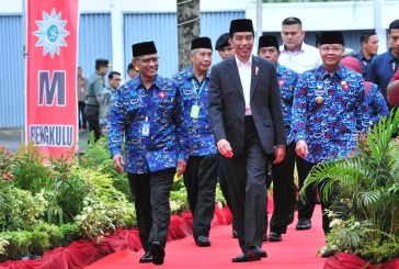 Sibuknya Jokowi Klarifikasi Isu PKI (bagian terakhir dari 4 tulisan)