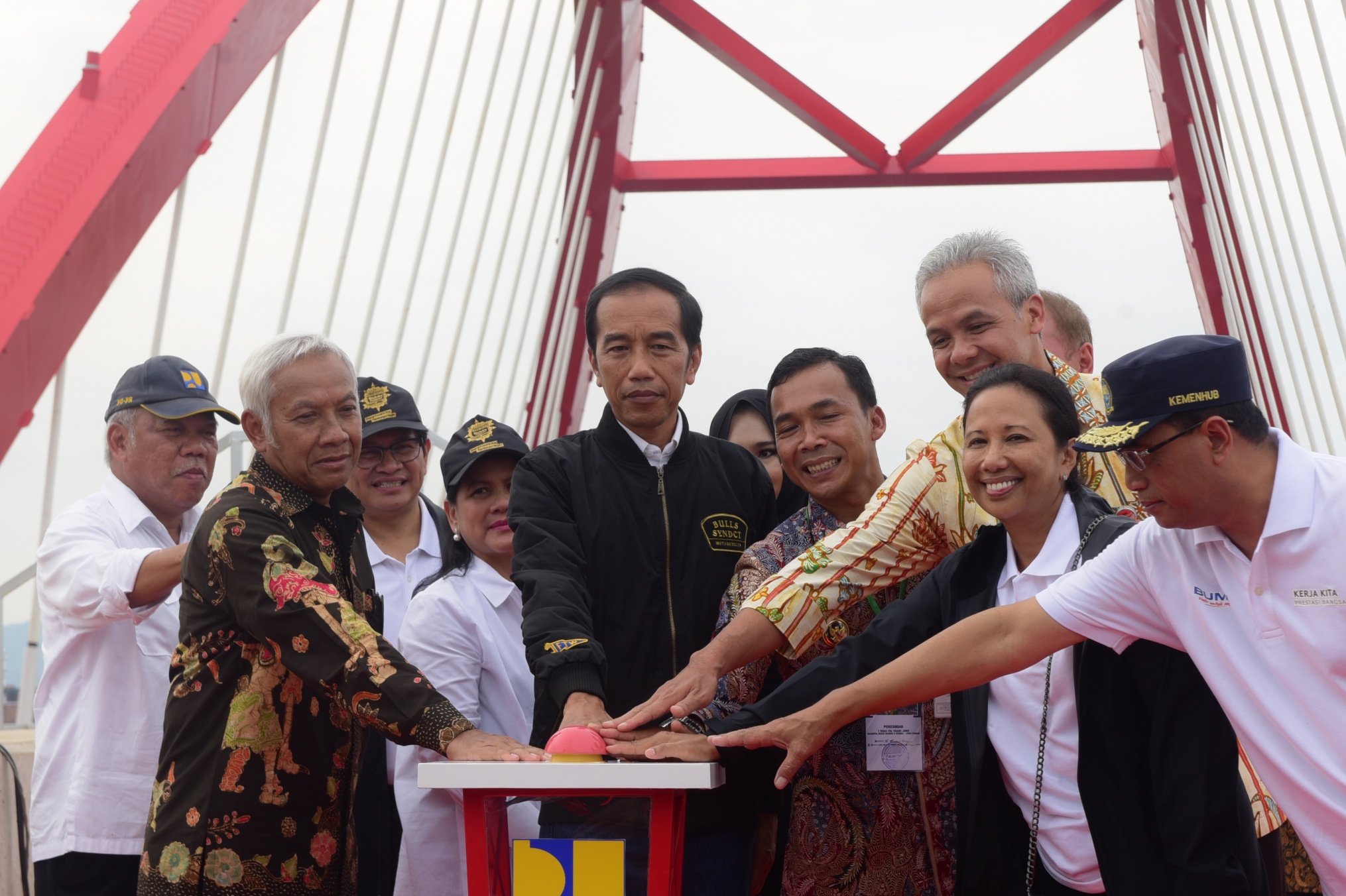 Empat Tahun Pemerintahan Jokowi Bangun Jalan Tol 782 Km
