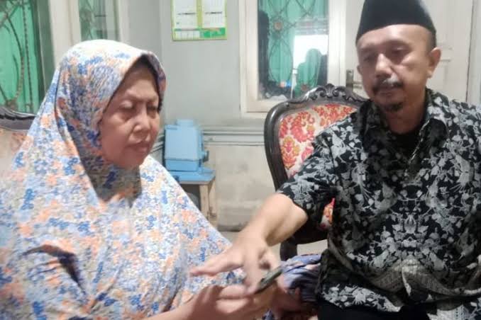 Sebut Anaknya Masih Kecil, Ibu Tersangka Kampanye Hitam Minta Maaf ke Jokowi