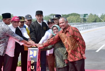 Jokowi Telah Bangun Jalan Tol 782 Km