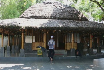 Ash-Shamad, Masjid Bambu di Kota Wali