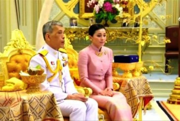 Raja Thailand Nikahi Pengawal Pribadi
