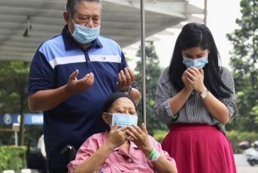 SBY Doakan yang Memfitnah Ibu Ani Tidak Kena Sakit Kanker