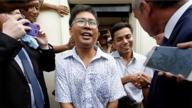 Rezim Myanmar Bebaskan Dua Wartawan dari Penjara
