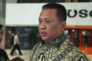 Berniat Jadi Ketum Golkar, Bamsoet Tunggu Restu Jokowi