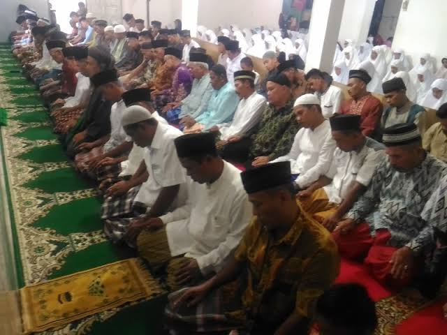 Ini Alasan Jemaah Naqsabandiyah di Padang Rayakan Idul Fitri Sebelum Pemerintah