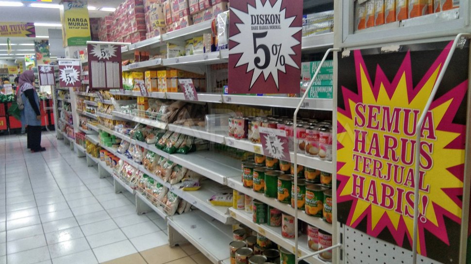 Supermarket Giant Tutup, Apa Penyebabnya?