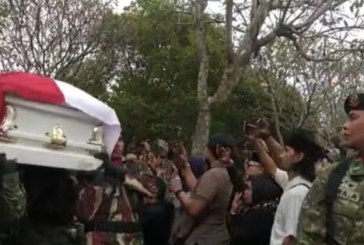 Pemakaman Ani Yudhoyono, Jokowi Awali Masukkan Tanah ke Liang Lahad Disusul SBY