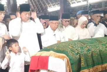 Ma’ruf Amin Pimpin Salat Jenazah Ani Yudhoyono