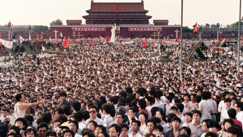 Tiananmen 1989, Rezim Komunis China Bantai 10.000 Demonstran