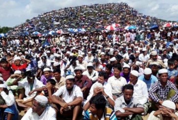 Sejuta Pengungsi Rohingya Demo Pembantaian Muslim di Myanmar