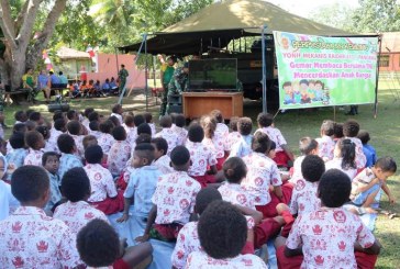 Cerdas! Perpustakaan Keliling TNI di Sekolah Perbatasan