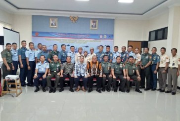 30 Prajurit dan PNS TNI Program Pasca Sarjana Ikuti Seminar Manajemen SDM