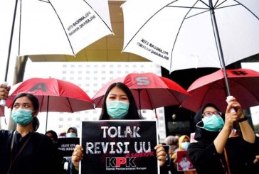 Jokowi Didesak Tarik Surpres Revisi UU KPK dari Tangan DPR