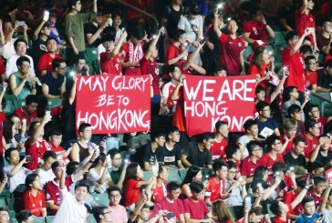 Demonstran Hong Kong Ejek Lagu Kebangsaan China