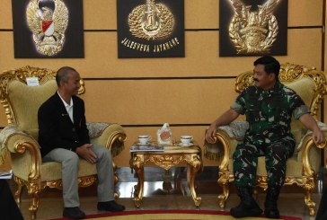 FOTO Panglima TNI Terima Ketua Harian PB Lemkari