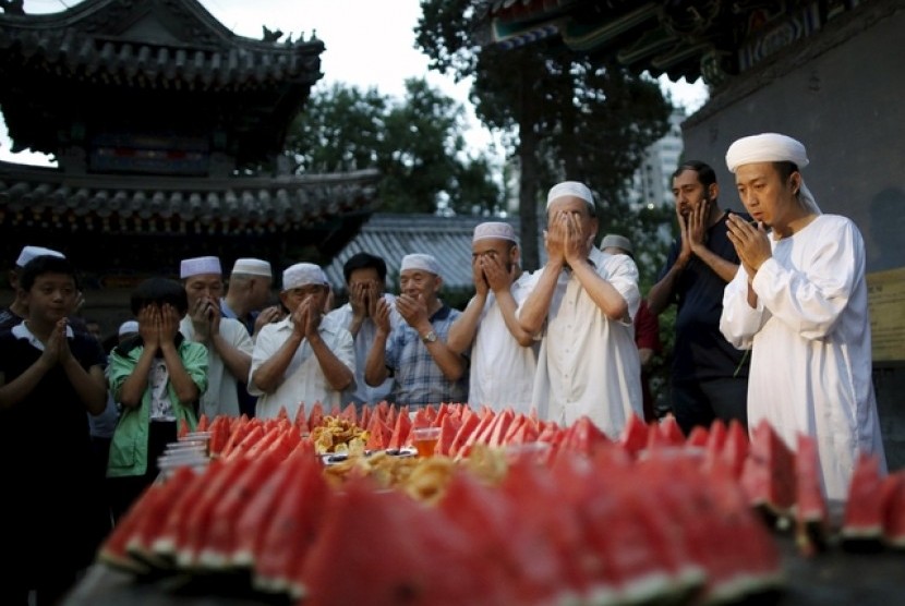 Alasan Partai Komunis Cina Batasi Pergerakan Islam