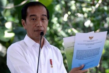 Jokowi Belum Teken UU KPK, Ada Apa?