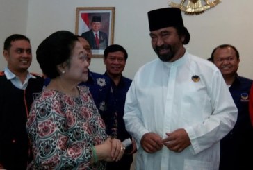 Surya Paloh Buka Suara Soal Tak Disalami Megawati