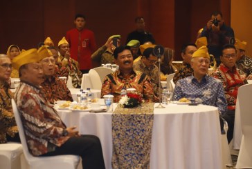 FOTO Panglima TNI Hadiri Pisah Sambut Ketua Umum DPP LVRI